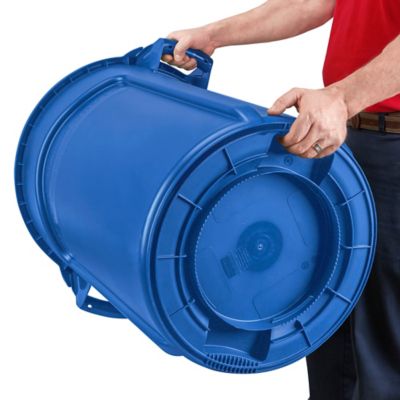 Rubbermaid® Brute® Trash Can - 32 Gallon, Blue