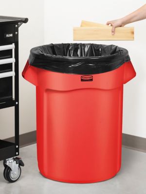 Reviews For Rubbermaid Commercial Products BRUTE 32 Gal. Grey Round Vented Wheeled Outdoor Trash Can For Restaurants Offices Warehouses Commercial Environments 2179402