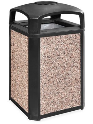  Rubbermaid<sup><small>MD</small></sup> Landmark Series<sup><small>MD</small></sup> – Poubelle – 50 gallons, couvercle cendrier
