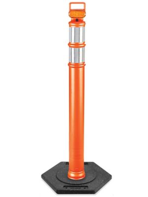 Delineator Post with Base - 45", LED Light H-12142
