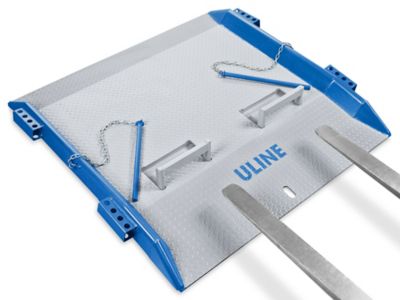 Steel Dock Board - 15,000 lb Capacity, 60 x 60" H-1829