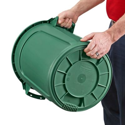 Rubbermaid Home 2610-00 Brute 10 Gallon Refuse Container: Trash Cans  (086876012477-1)