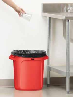 Rubbermaid&reg; Brute&reg; Trash Can - 10 Gallon, Red