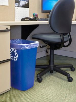 Bac de recyclage bleu sous le bureau – Globe Commercial Products