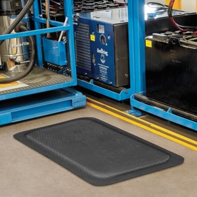 Hog Heaven&reg; Nitrile Mat - 5/8" thick, 3 x 5', Black H-2008BL