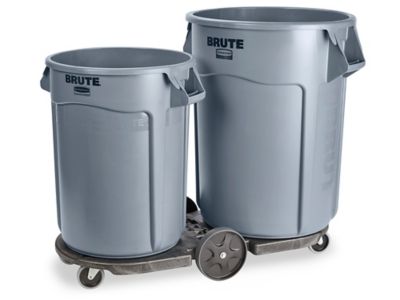 Rubbermaid Trash Cans at