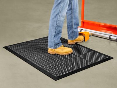 Bubble Down Anti-Fatigue Mat, Gray with Yellow Bevel