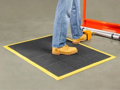 Bubble Anti-Fatigue-Mats - 3 x 4', Black/Yellow H-2582
