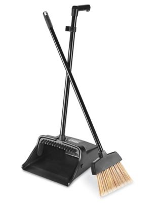 CB-0XXX) RubberMaid Poly Lobby Broom & Dustpan Combo