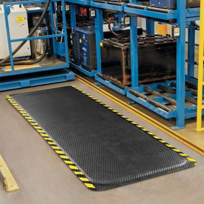 Hog Heaven&reg; Nitrile Mat - 5/8" thick, 4 x 12' H-5141