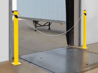 Safety Bollard Steel Chain - 10' H-6289 - Uline