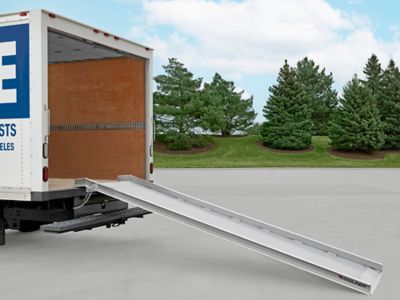 Aluminum Walk Ramp - 14' x 39" H-6716