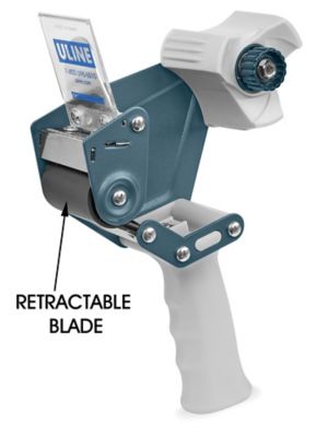 Tape dispenser deals cutting blade