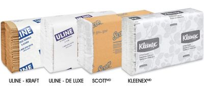 Serviettes en papier pliées en C