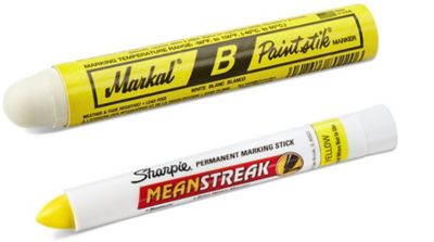 Bâtons marqueurs de peinture