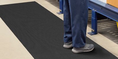Tapis de passage à nervures ondulées
