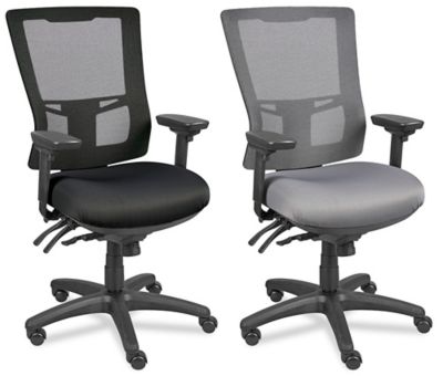Chaise en maille ergonomique