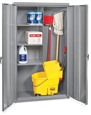 Armoire pour produits d’entretien