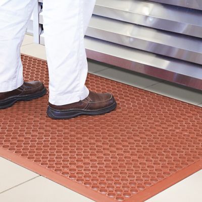 Sanitizing Footbath Mats in Stock - Uline