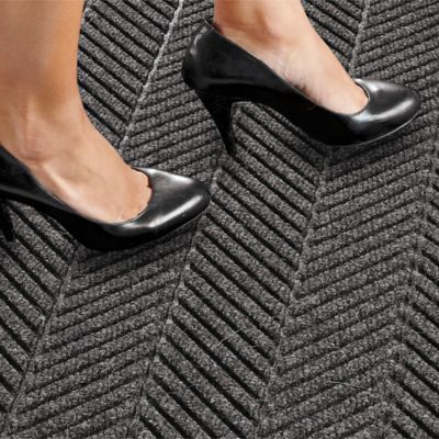 Restaurant Floor Mats, Bar Mats, Bar Floor Mats in Stock - ULINE