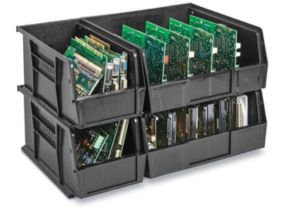 Bacs conducteurs empilables en plastique