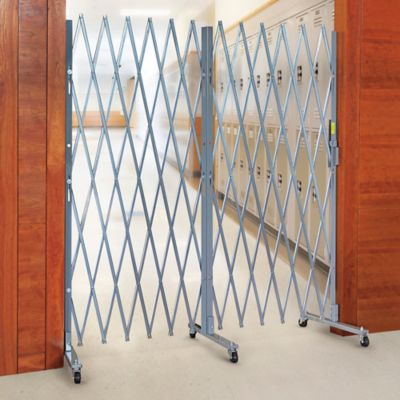 Free standing 2025 folding gate