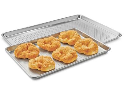 Plateaux de cuisson perforés