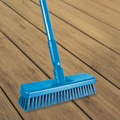 Brosses colorées pour terrasse