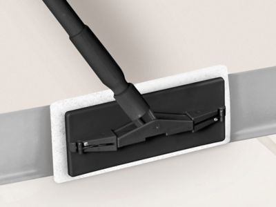 Système de nettoyage des plinthes