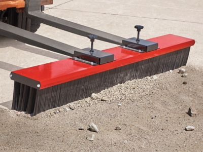 Balai-brosse pour chariot élévateur