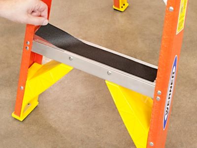 3M 610 Safety-Walk<sup>&trade;</sup>