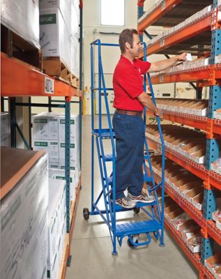 Narrow Aisle Ladders