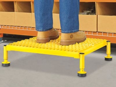 Mobile Adjustable Height One-Step Work Platform | Platforms and Ladders