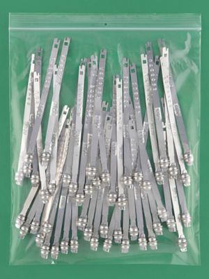 12 x 15" 4 Mil Reclosable Bags - Hang Hole S-12444