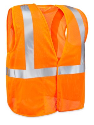 Seguridad chaleco reflectante naranja invierno aislado en blanco Fotografía  de stock - Alamy