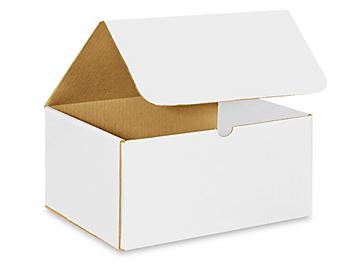 12 x 9 x 6" White Indestructo Mailers S-16545