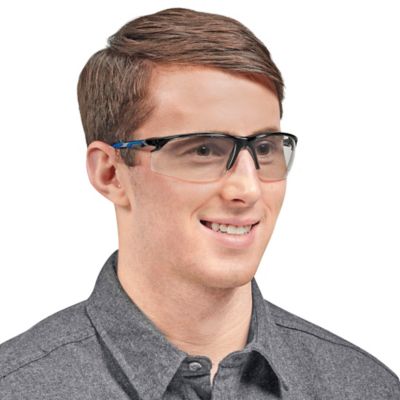 S-17944IO_2?$ZoomHD$