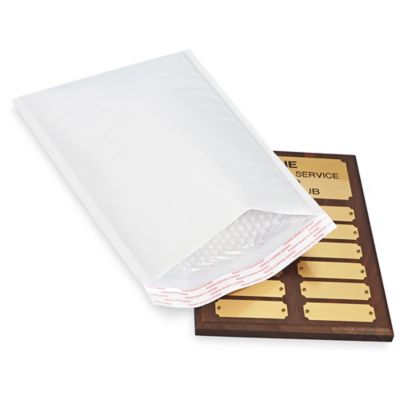 Uline Self-Seal White Bubble Mailers #4 Skid Lot - 9 1/2 x 14 1/2" S-5149S