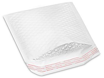 Uline Bubble-Lined Polyolefin CD Mailers -  7 1/4 x 8" S-7759