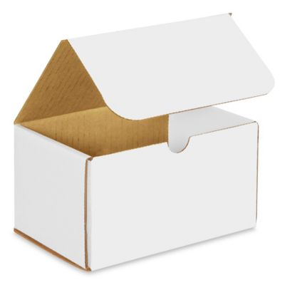 7 x 5 x 4" White Indestructo Mailers S-971