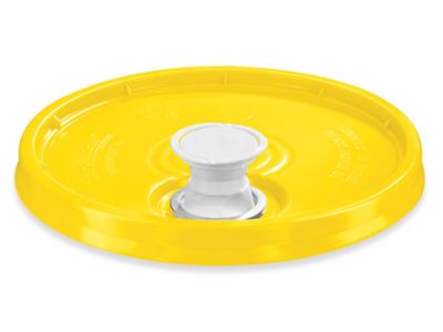 VAC304 – 5-Gallon Bucket Lid with Pour Spout – Meyer Machine