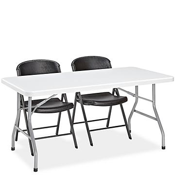 Tables et chaises pliantes