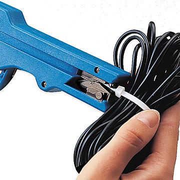 Attache-câbles et outils