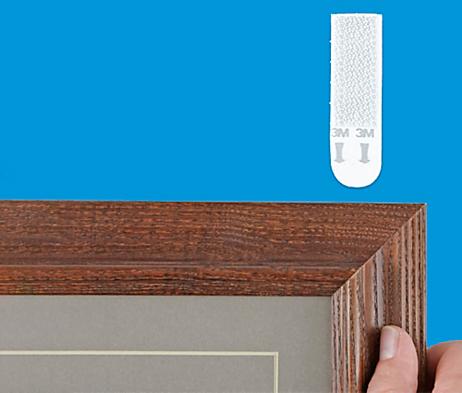 Command Picture Frame Landing Strips
