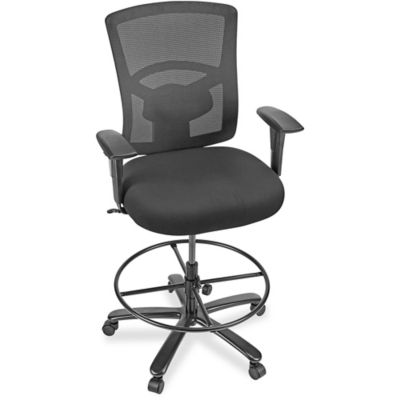 Tabouret de travail en maille pour tailles fortes et élancées