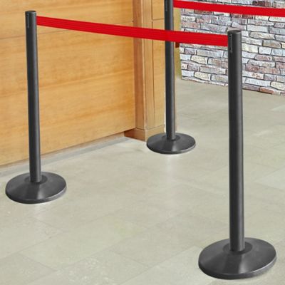 Floor Standing Retractable Crowd Control