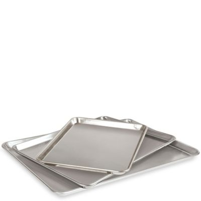 Plateaux de cuisson et grilles en fil de métal