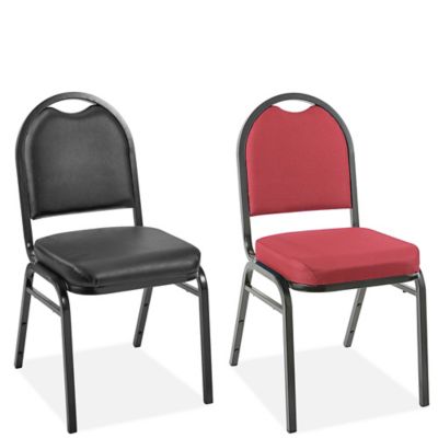 Chaises de banquet empilables