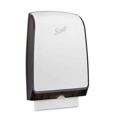 Scott&reg; Control&trade; Slimfold&trade; Towels and Dispenser