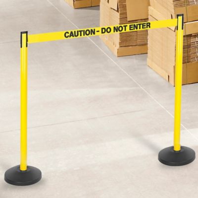 Floor Standing Retractable Crowd Control
